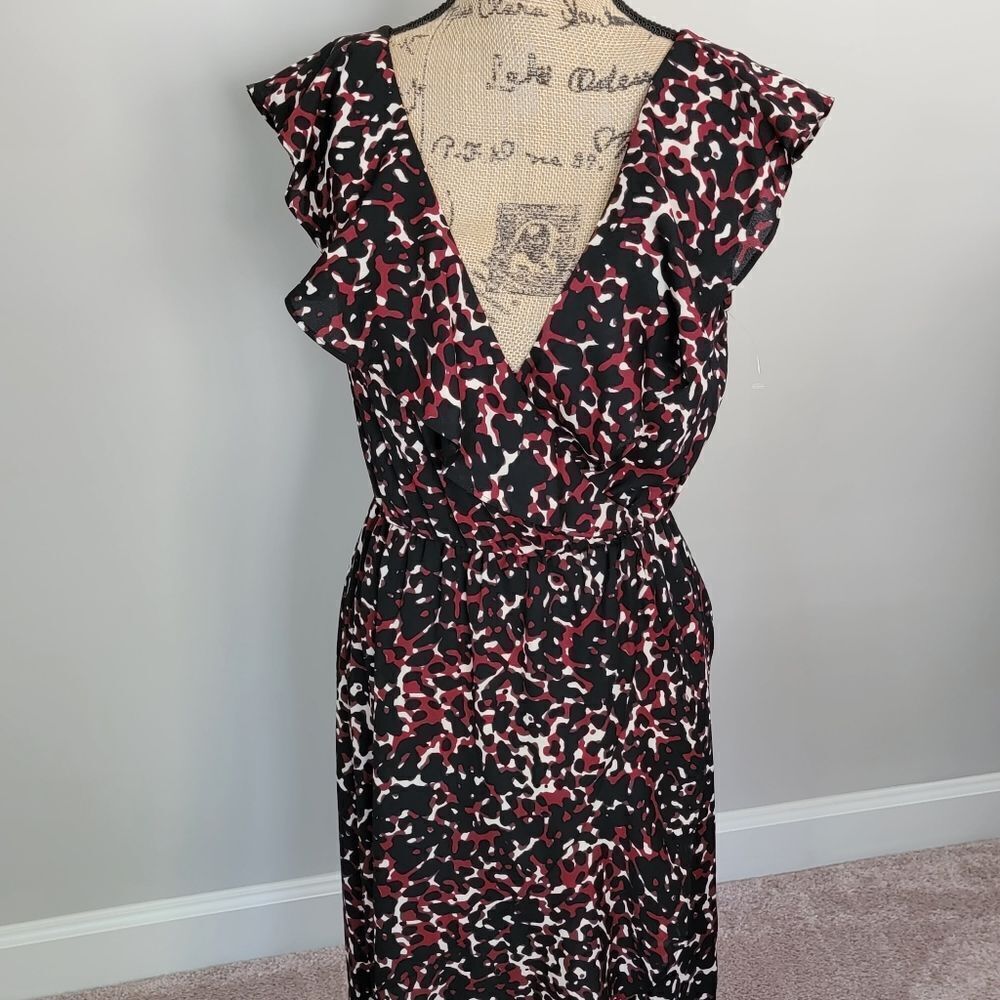 NWOT Socialite faux wrap ruffle dress